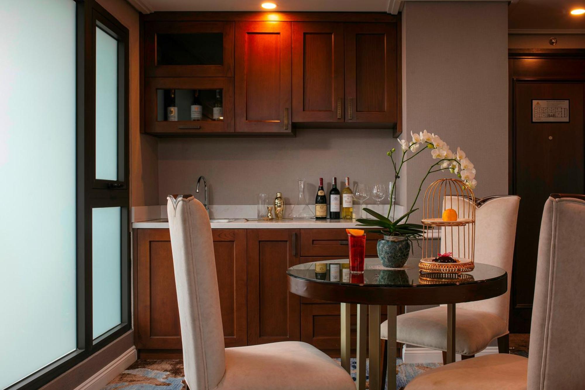 The Oriental Jade Hotel Hanoi Exterior photo A kitchen in a hotel suite